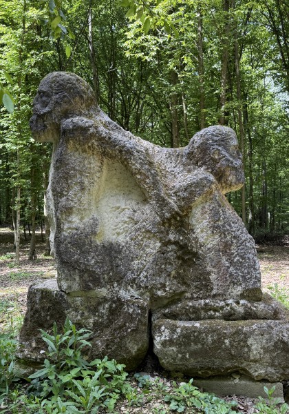 The sculpture park from Căsoaia