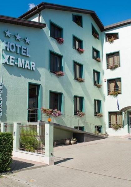 The XE-MAR Hotel