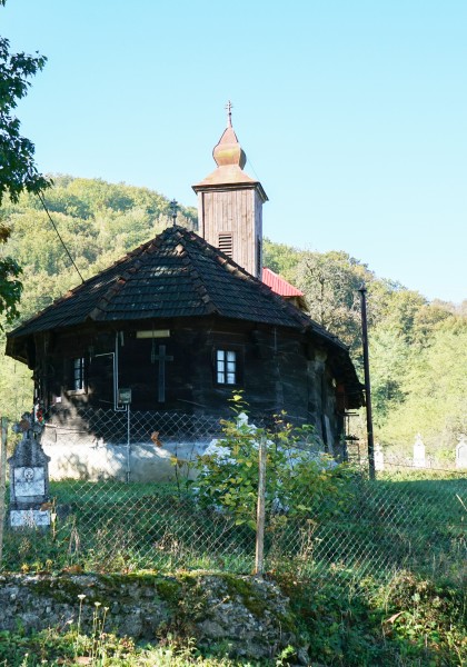 Die Holzkirche von Corbești