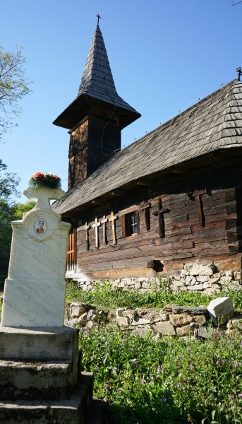 The wooden church from Groșii Noi