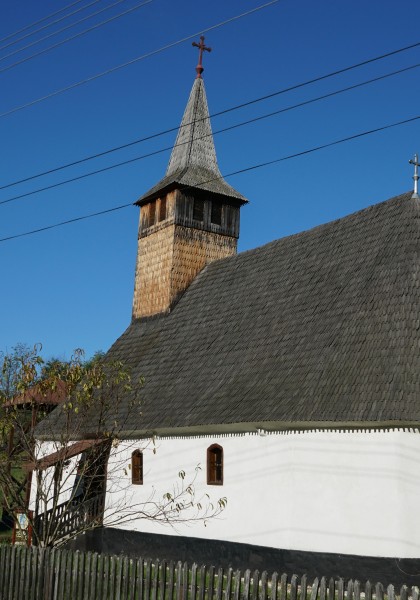 The wooden church from Roșia Nouă